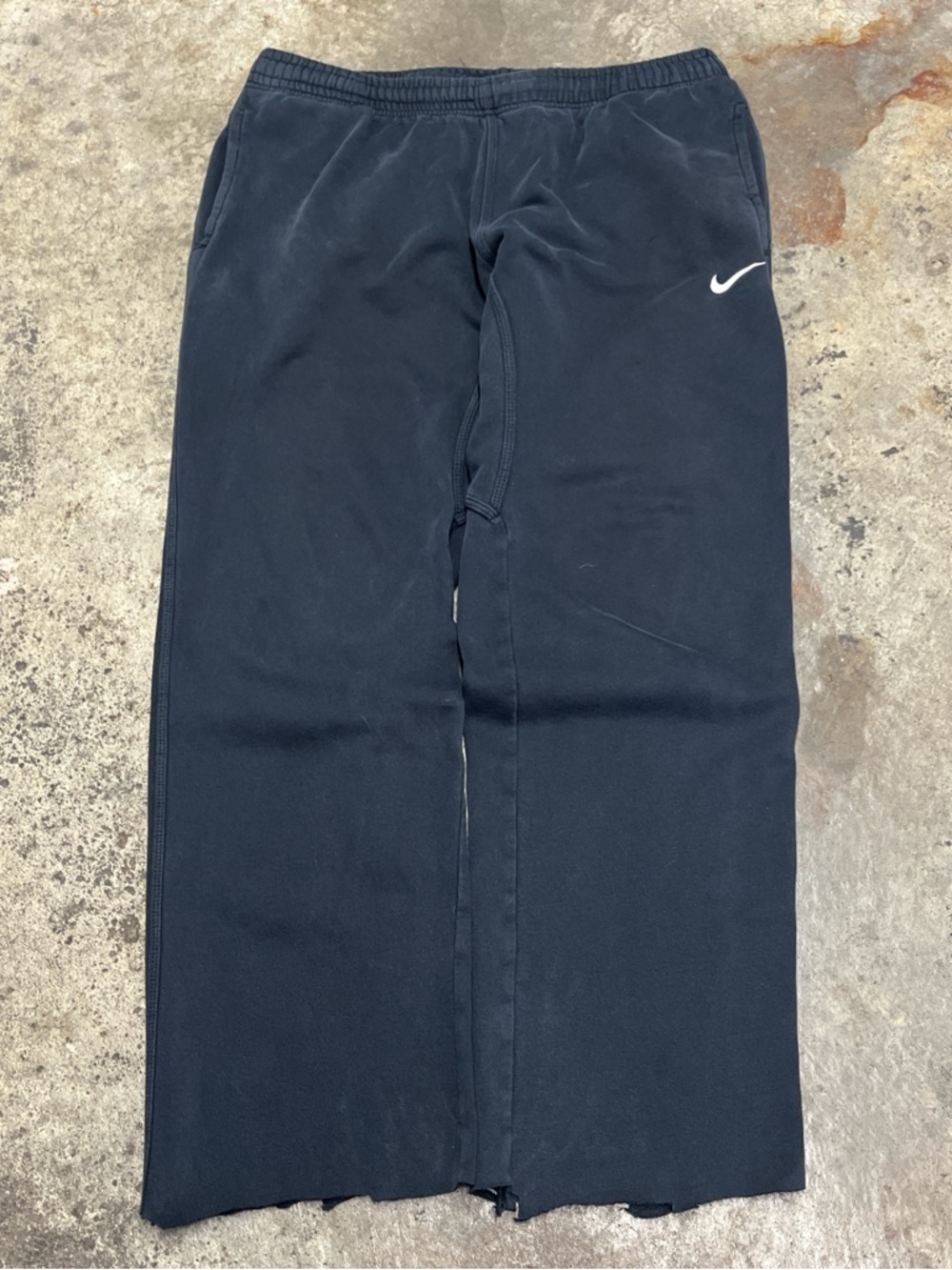Retro Y2K Nike Sweatpants Men’s Large Black Faded Straight Comfy Casual 00s